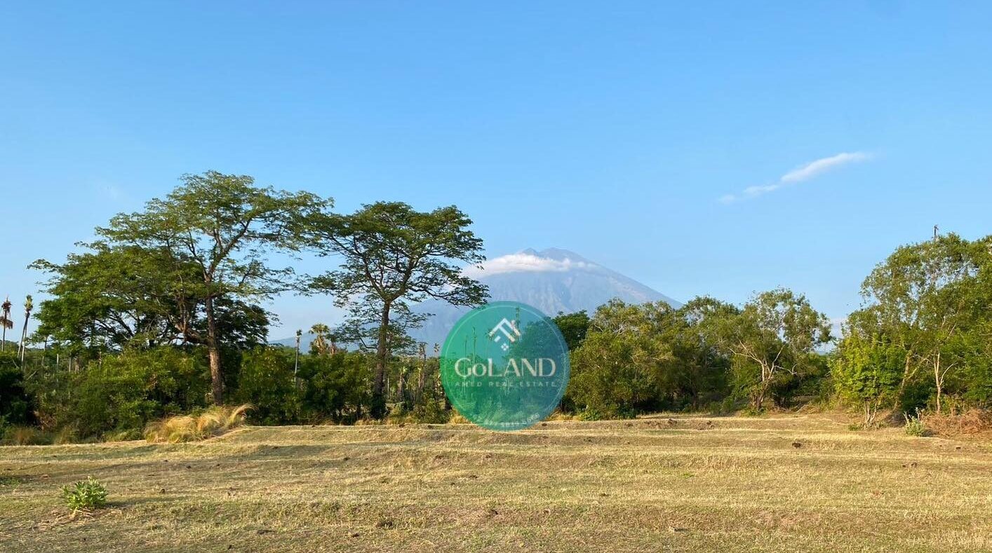 Unparalleled views of Mt Agung for sale in Batu Belah Beach, Amed