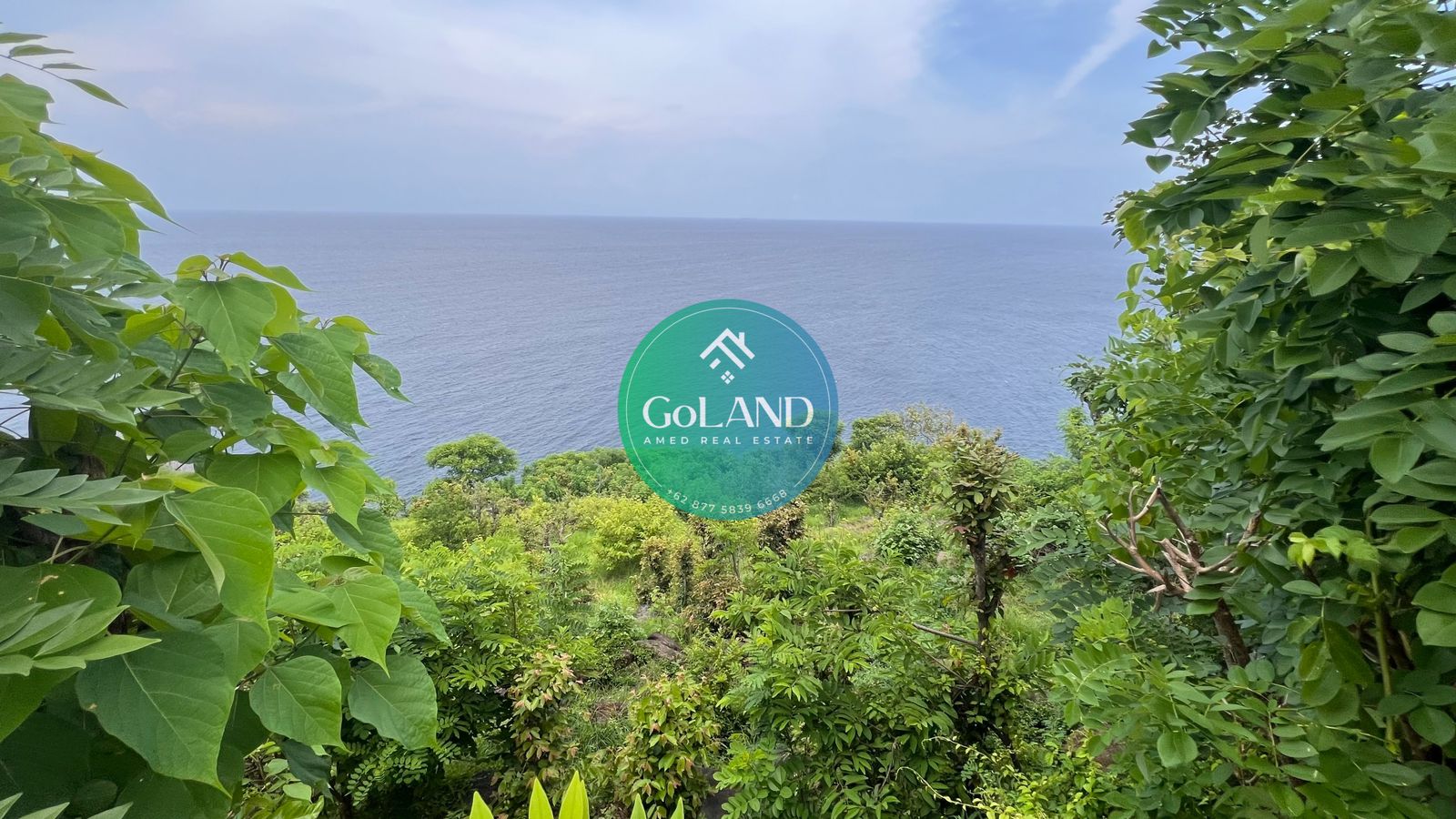 Land for sale in Bunutan Amed Bali with ocean cliff views